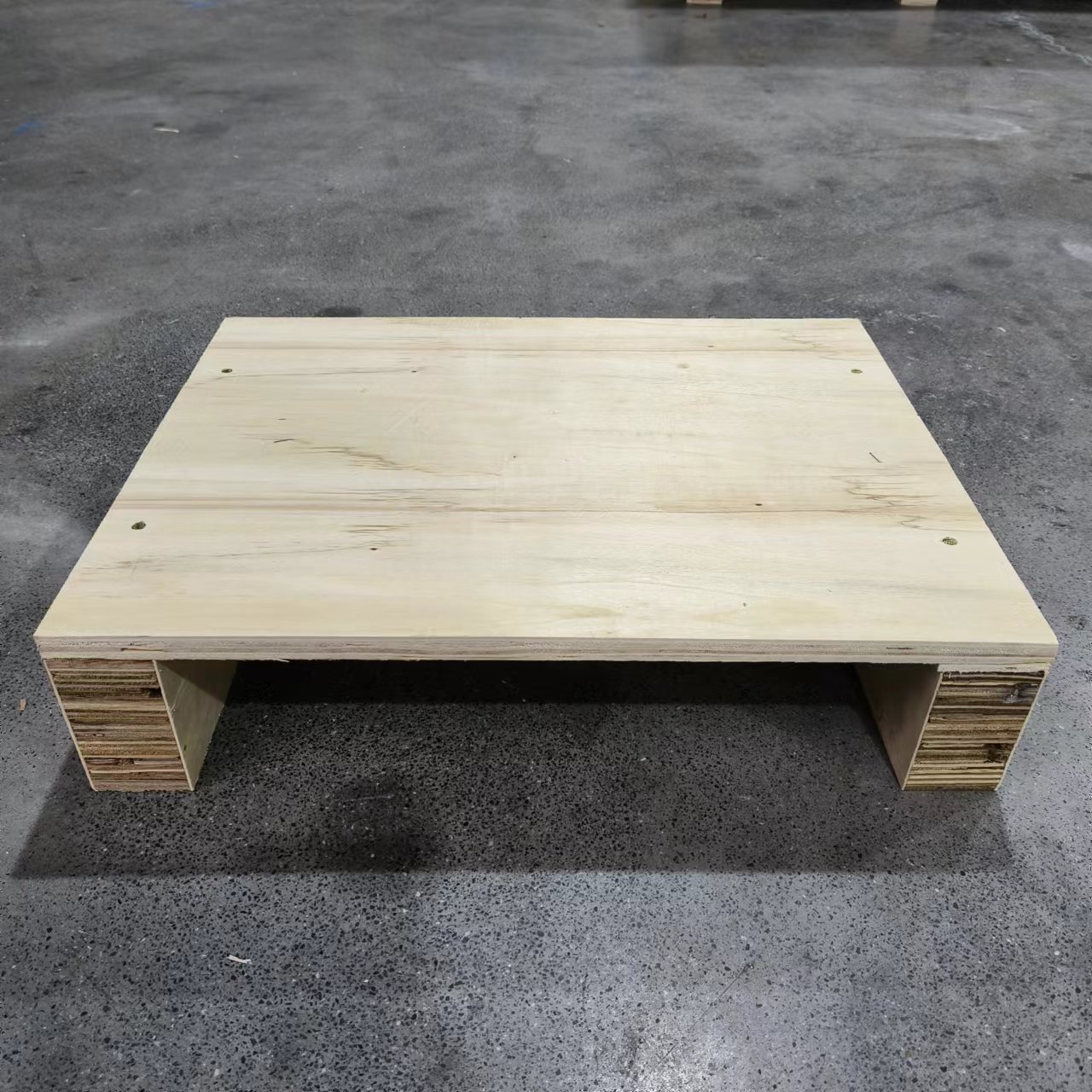 Large equipment transport wooden pallets 28