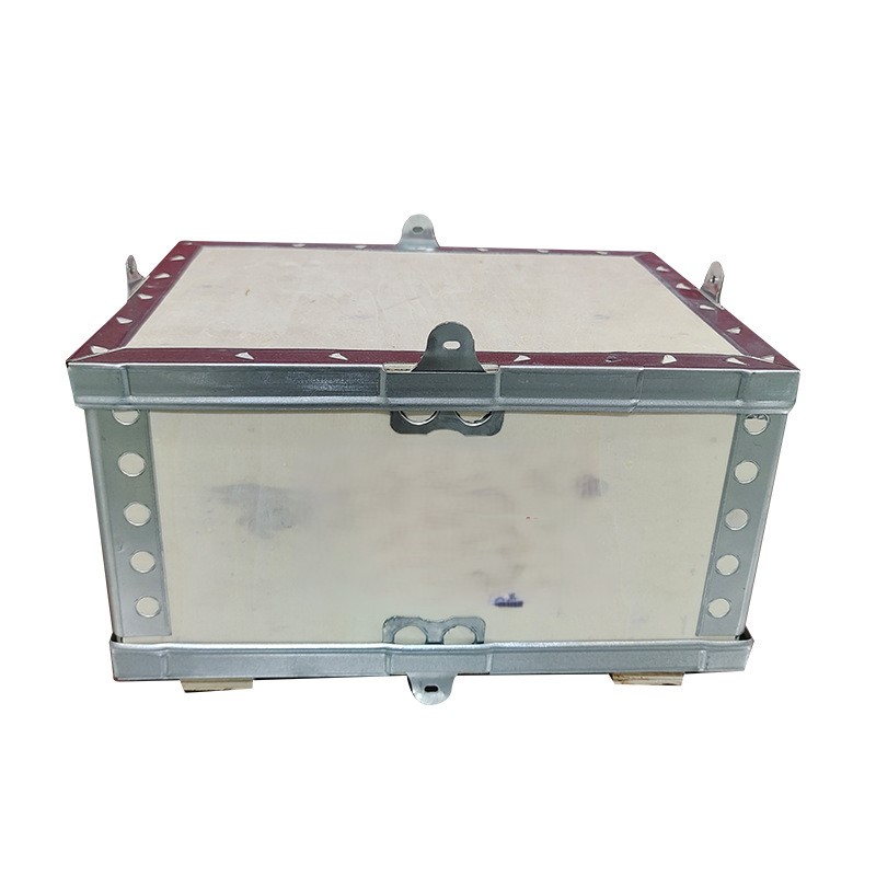 Reinforced butterfly buckle assembled logistics box 42