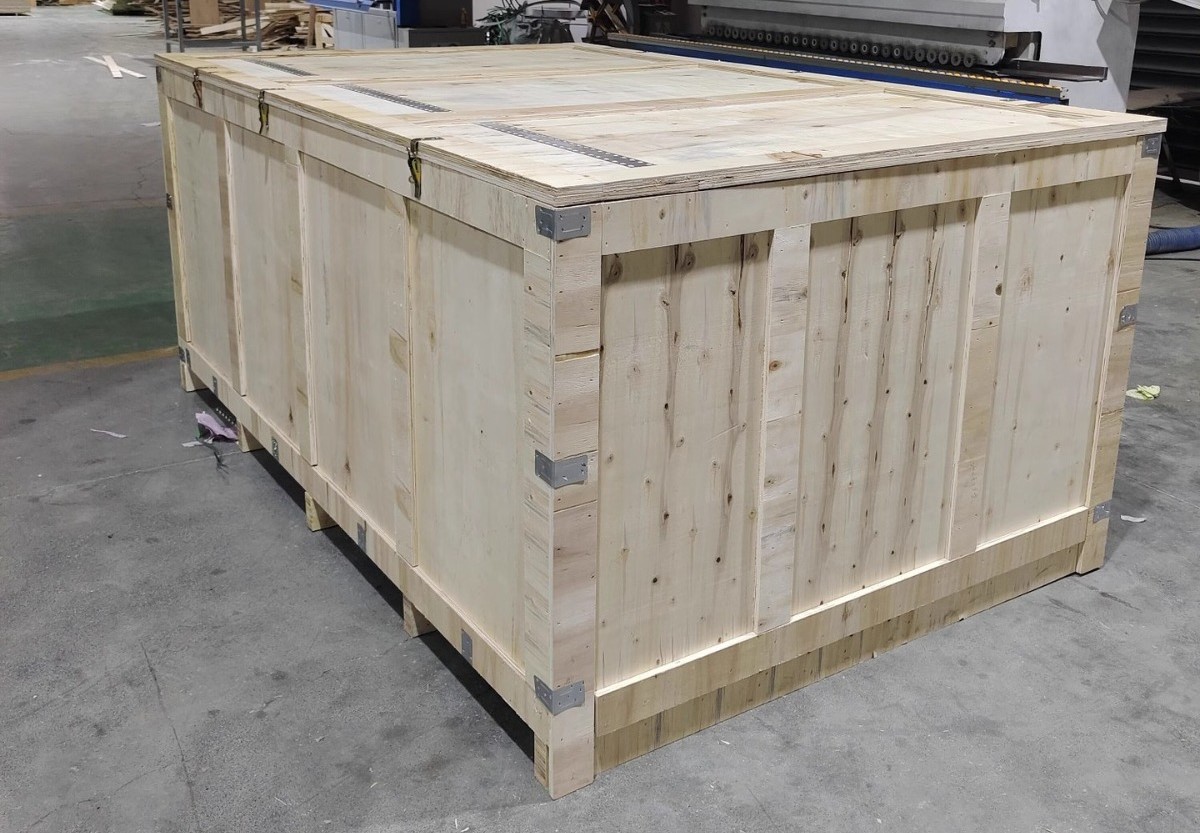 Removable storage and transportation large wooden box 52